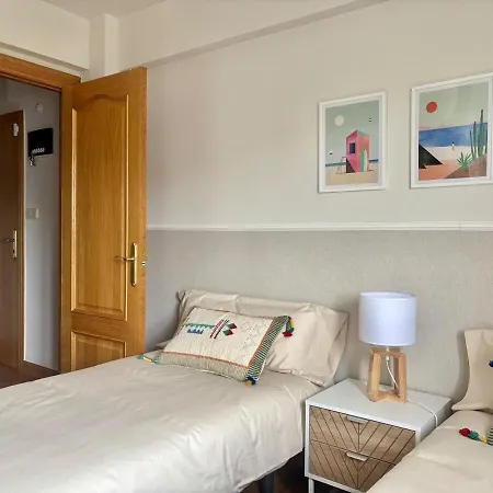 Apartamento Vistas Al Mar, A 1 Min De La Playa, Terraza, Wifi Laredo