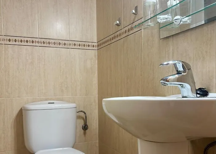 Vistas Al Mar, A 1 Min De La Playa, Terraza, Wifi * Ларедо