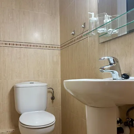 Vistas Al Mar, A 1 Min De La Playa, Terraza, Wifi * Laredo