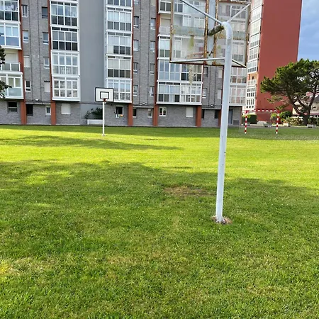 Vistas Al Mar, A 1 Min De La Playa, Terraza, Wifi * Laredo