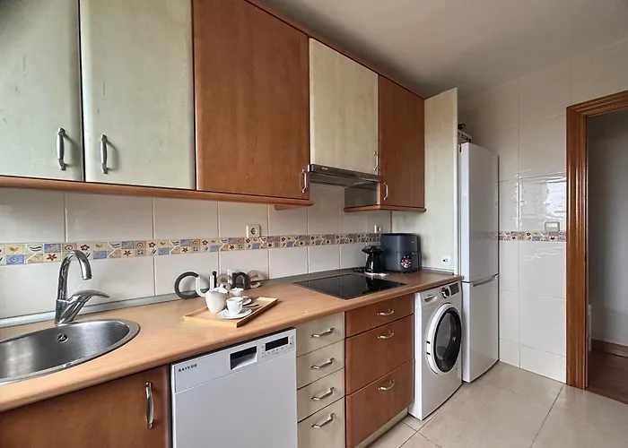 Vistas Al Mar, A 1 Min De La Playa, Terraza, Wifi דירה